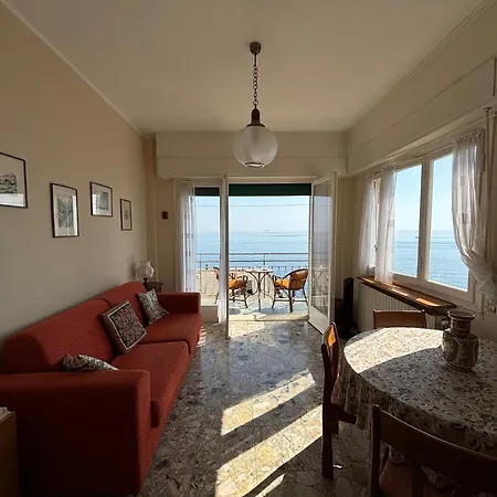 Charming Sea View Stay, 50m To Sea *