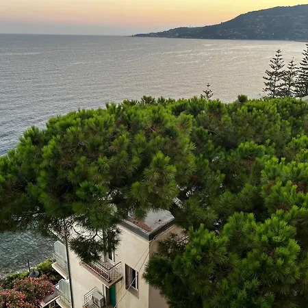 Charming Sea View Stay, 50m To Sea Apartamento